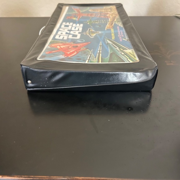 Space Case - Figure Case -Vintage - Picture 4 of 12